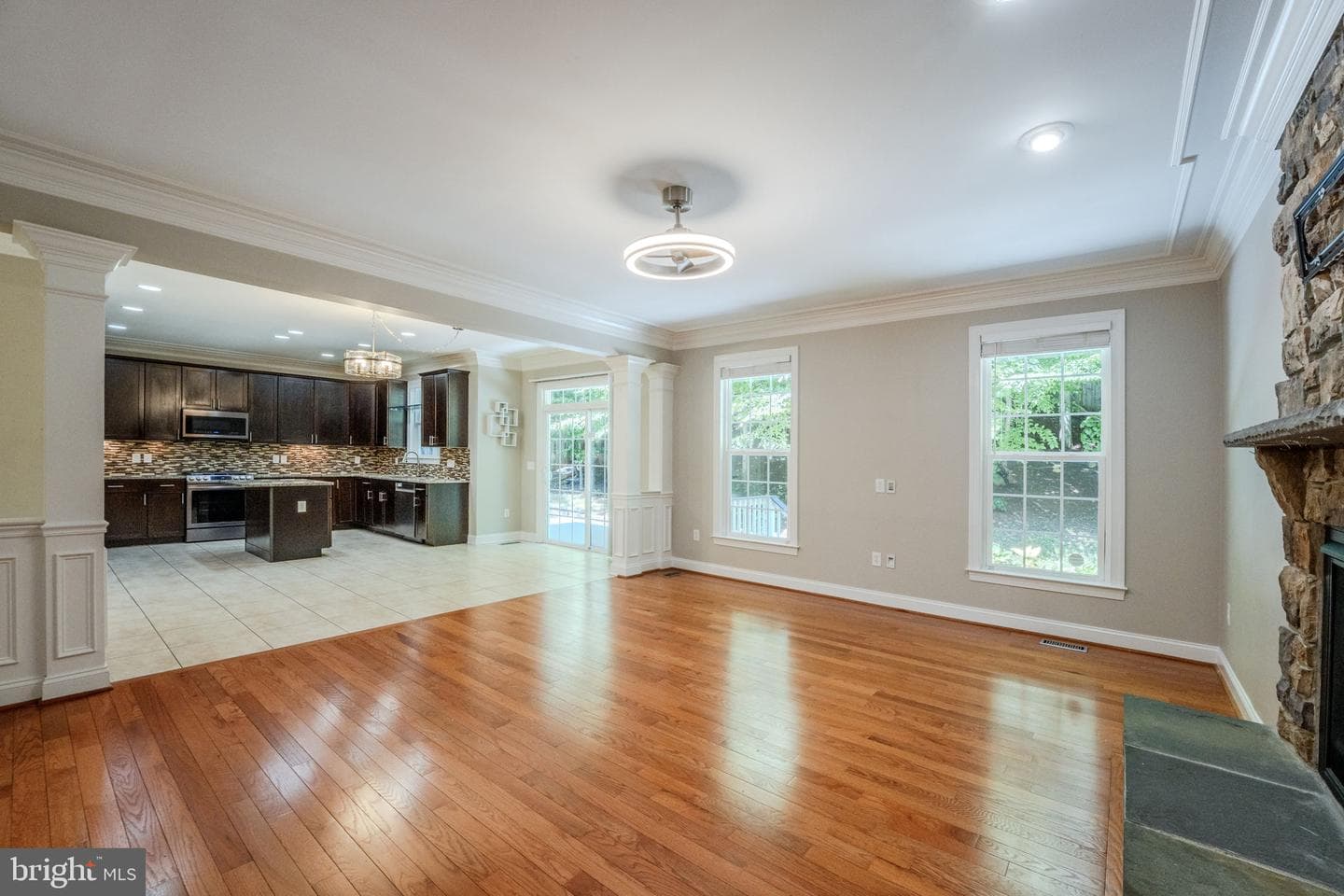 7812 Lake Drive photo 8