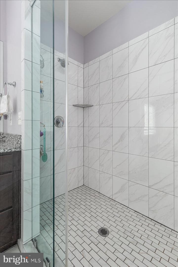 12137 Hickory Falls Court photo 34