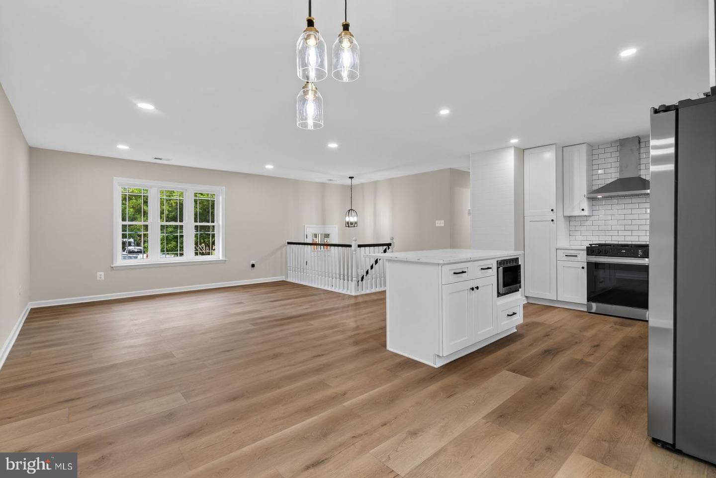 9927 Portsmouth Road photo 13