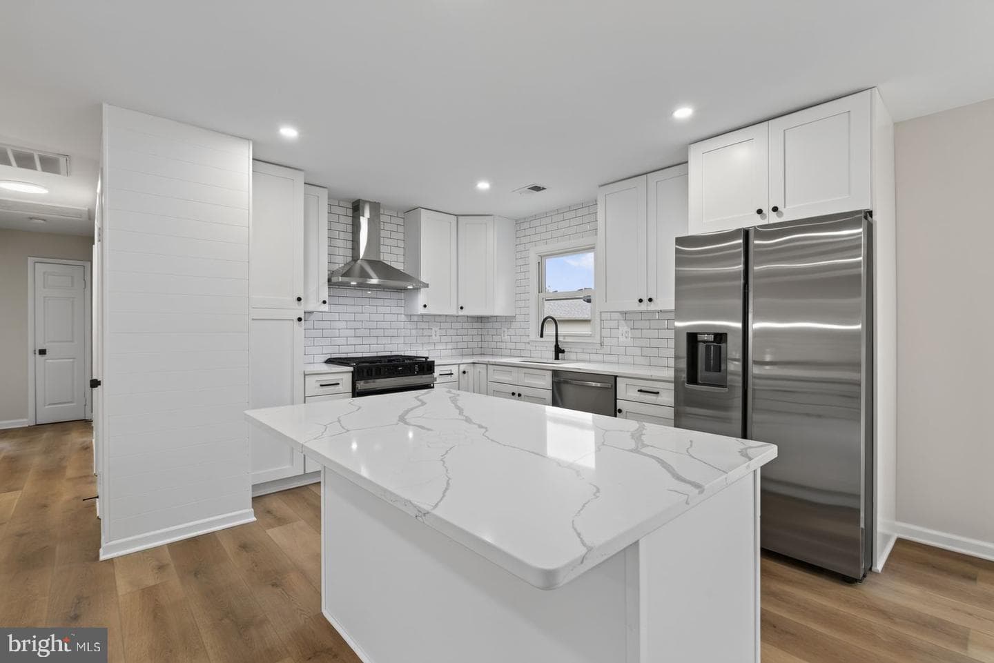 9927 Portsmouth Road photo 15