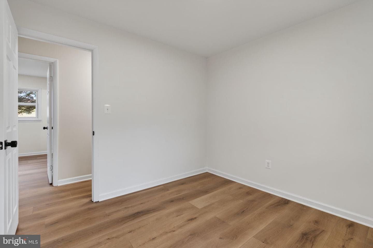 9927 Portsmouth Road photo 20
