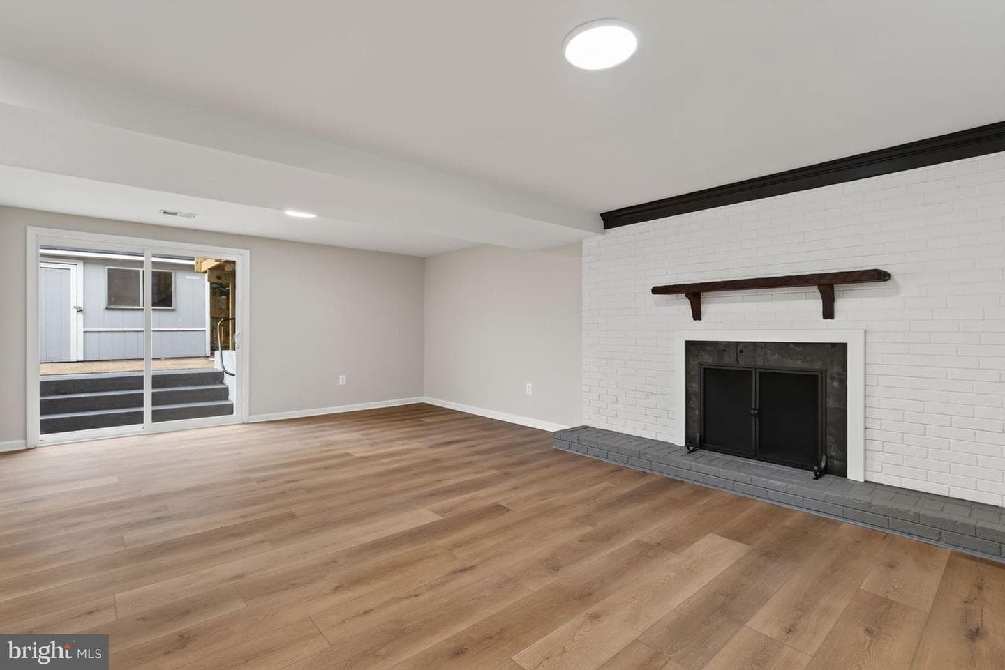 9927 Portsmouth Road photo 33