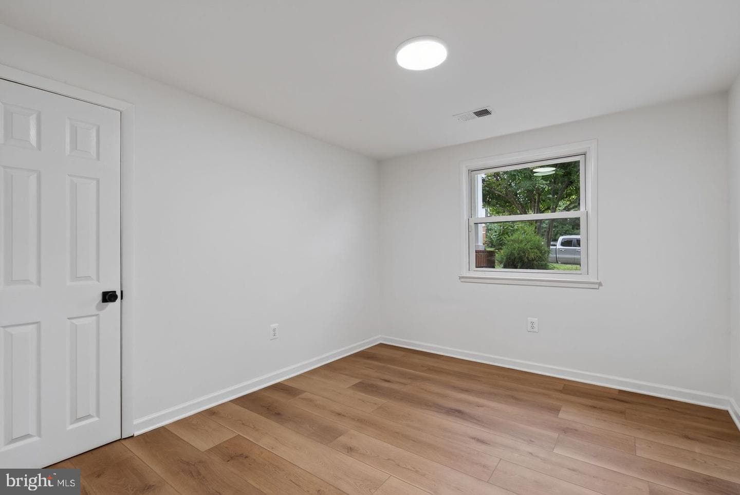 9927 Portsmouth Road photo 36