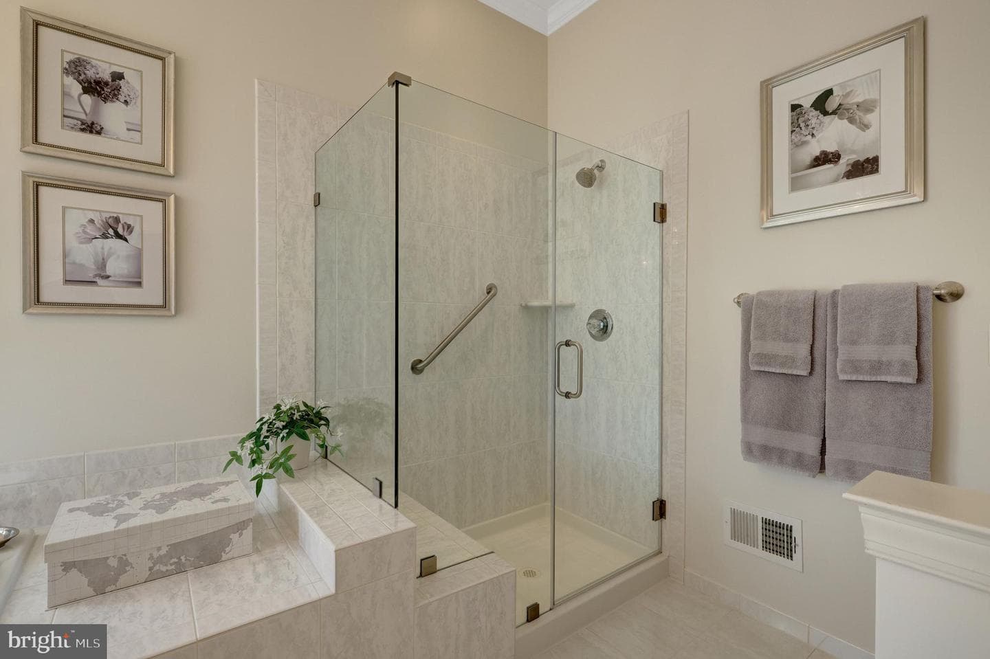 15454 Legacy Way photo 27