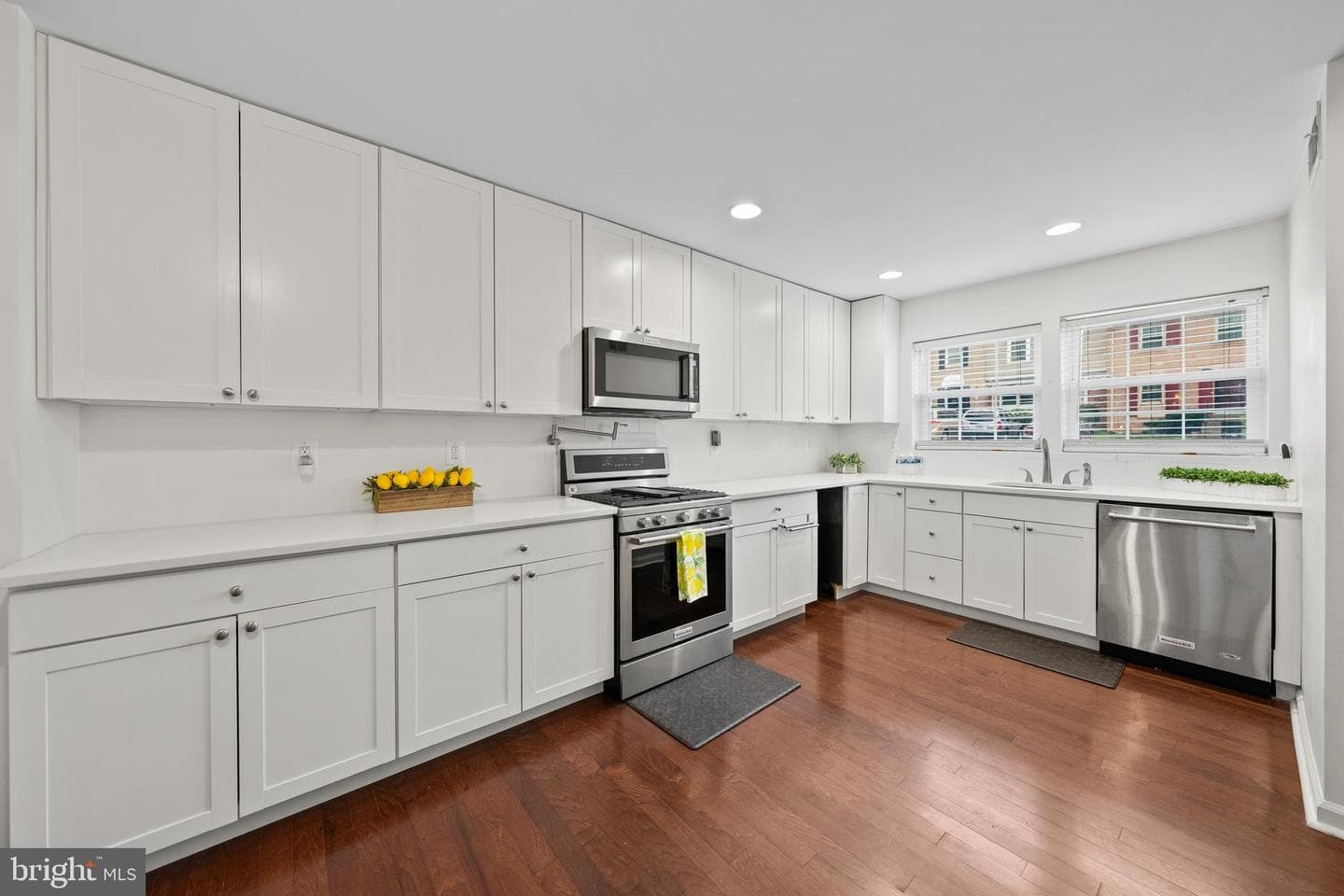 2030 Mayflower Drive photo 8