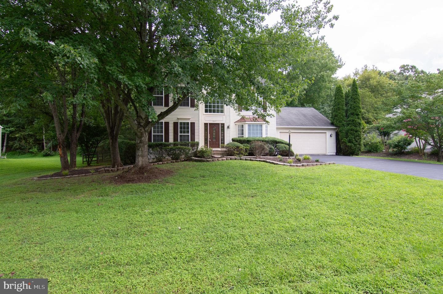 13017 Champlain Drive photo 3