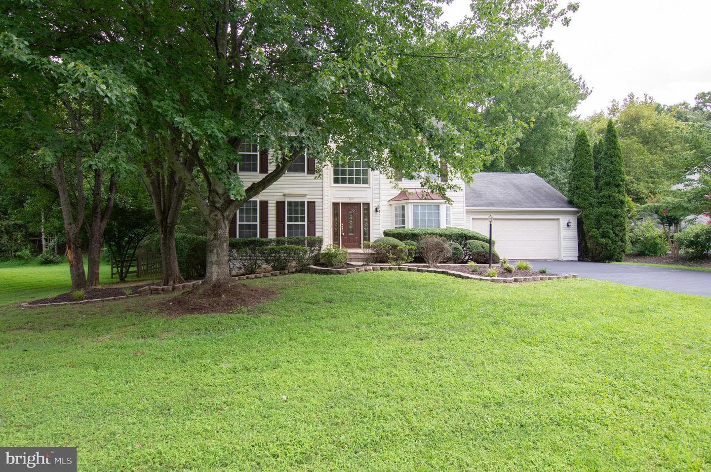 13017 Champlain Drive photo 4
