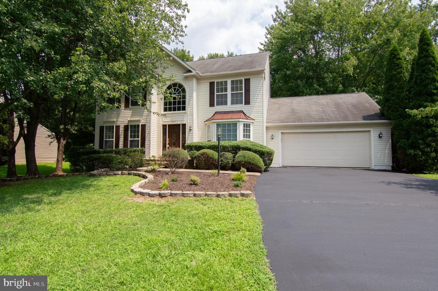 13017 Champlain Drive photo 6