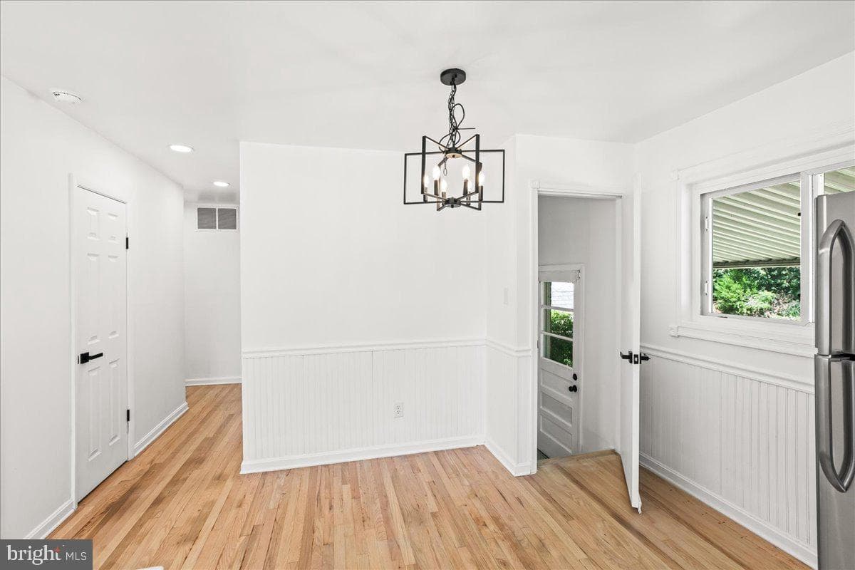 15913 Crest Drive photo 11