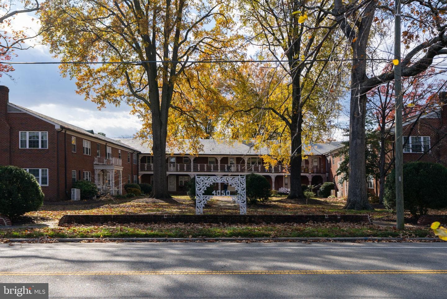 4050 Forest Hill Ave #10 photo 2