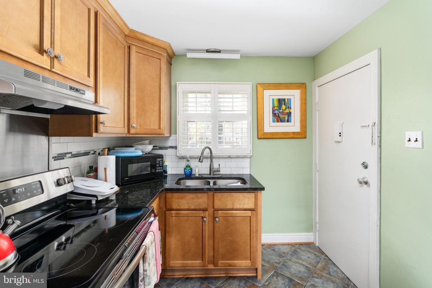4050 Forest Hill Ave #10 photo 31