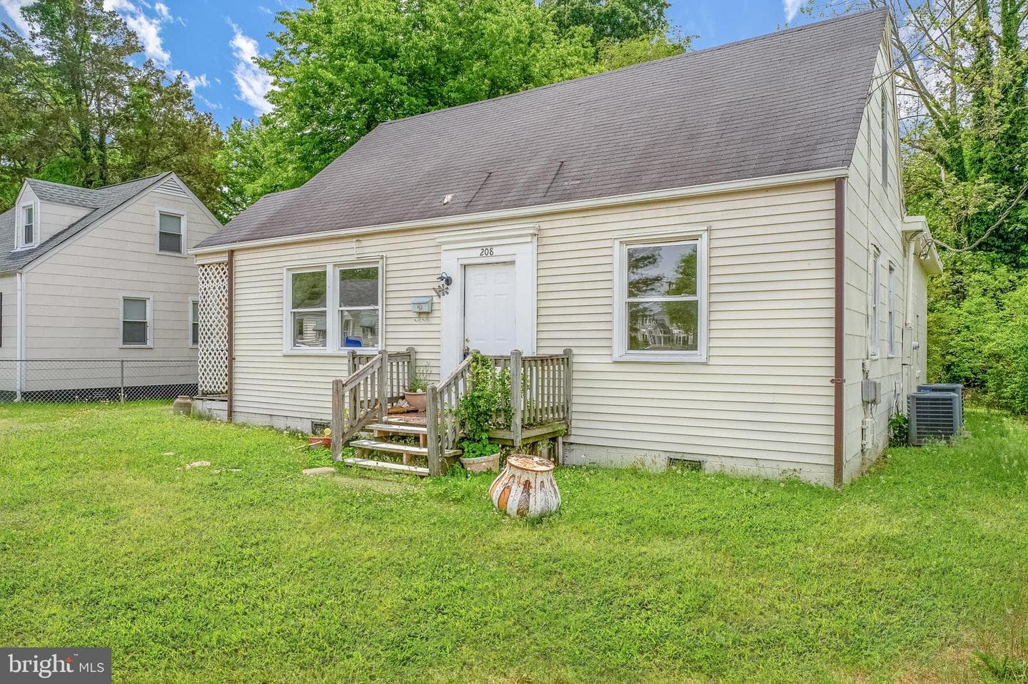 208 Brandon Road photo 8