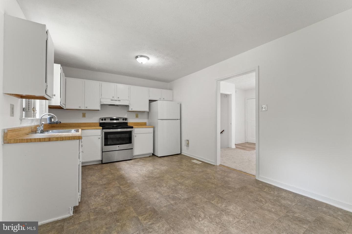 4602 H Whiting Circle photo 10