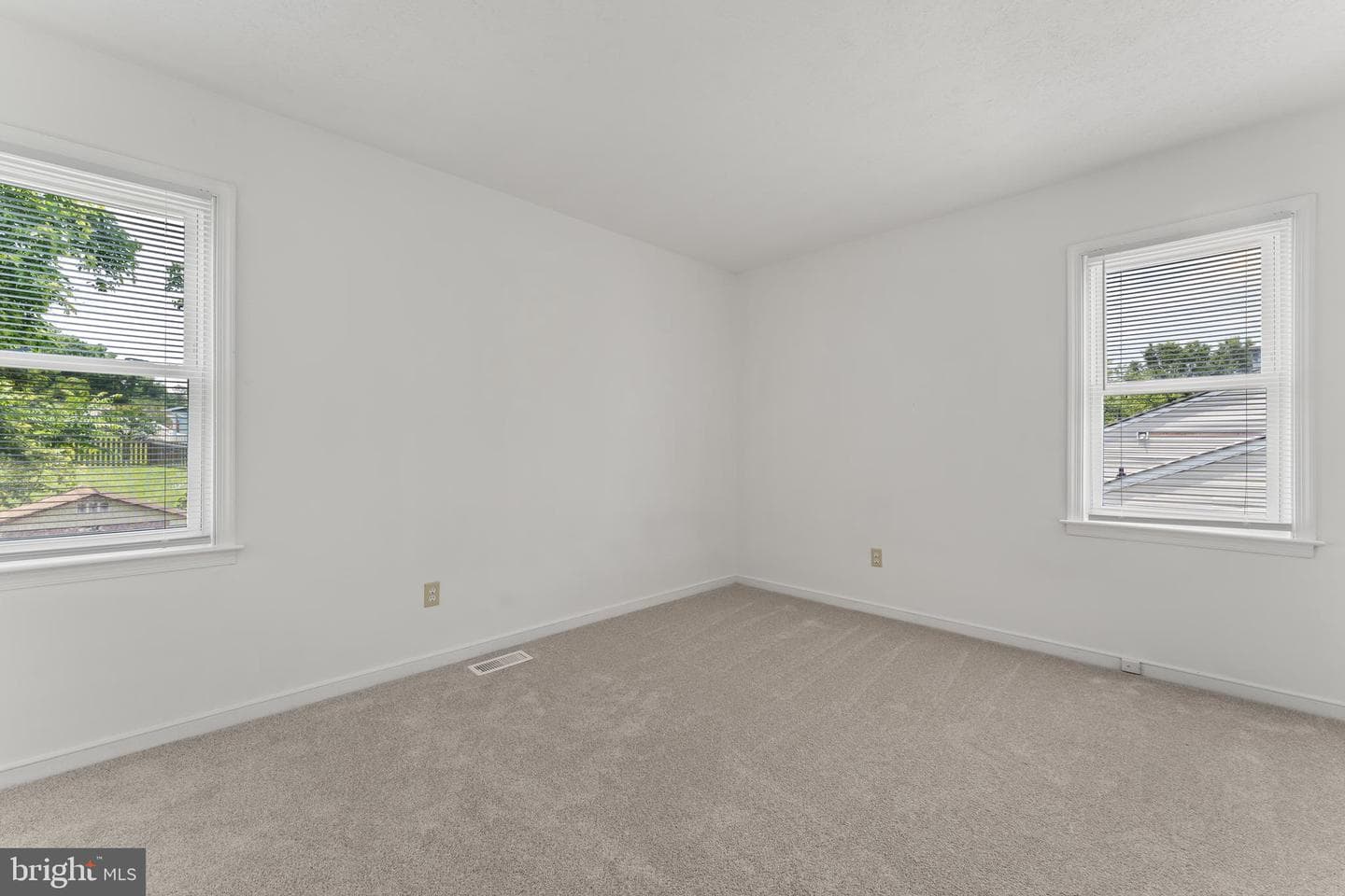 4602 H Whiting Circle photo 15