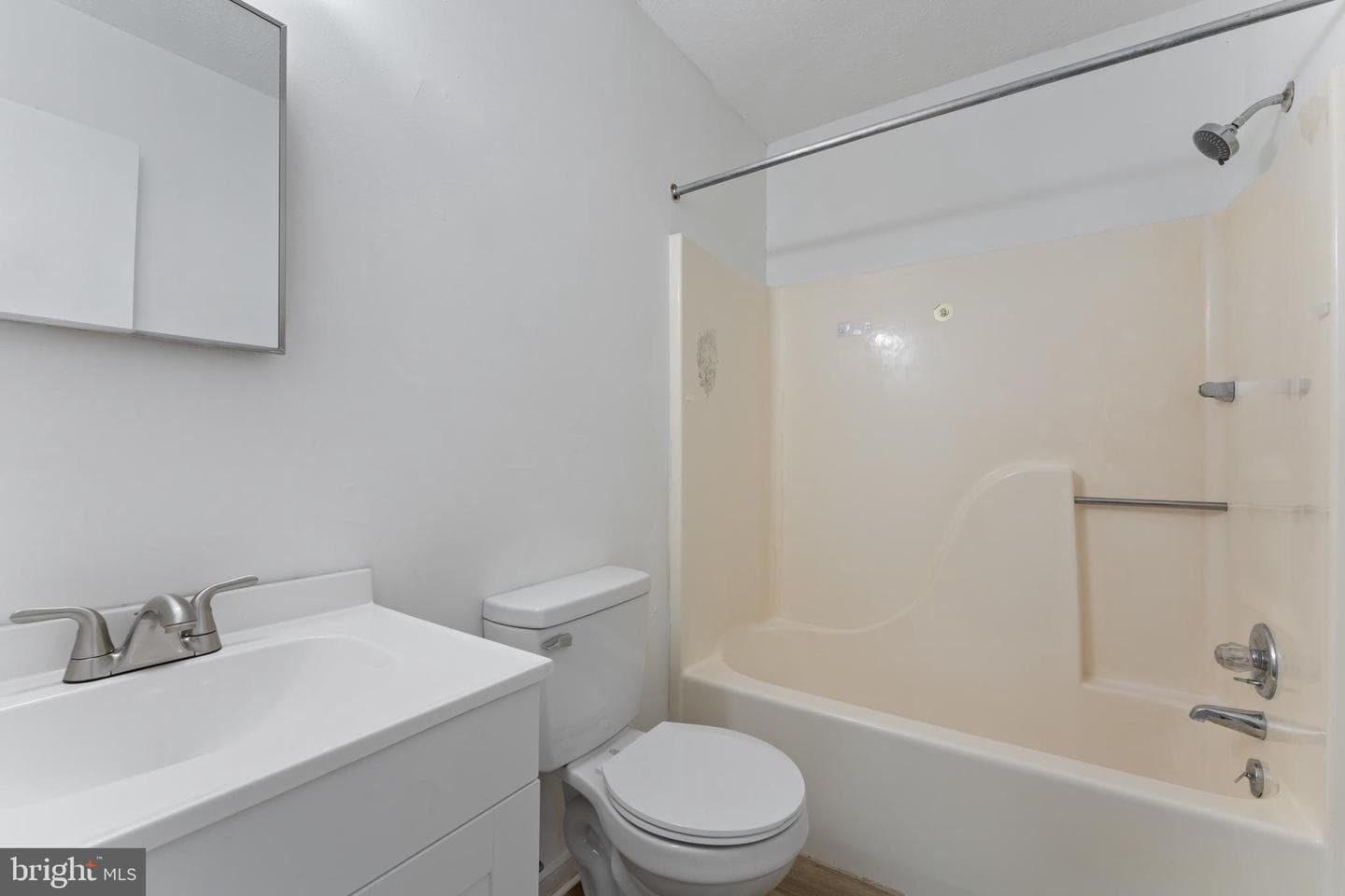 4602 H Whiting Circle photo 17