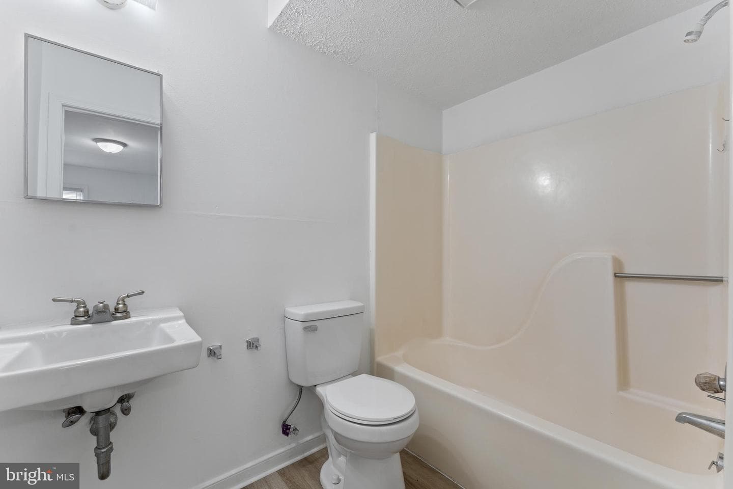 4602 H Whiting Circle photo 31