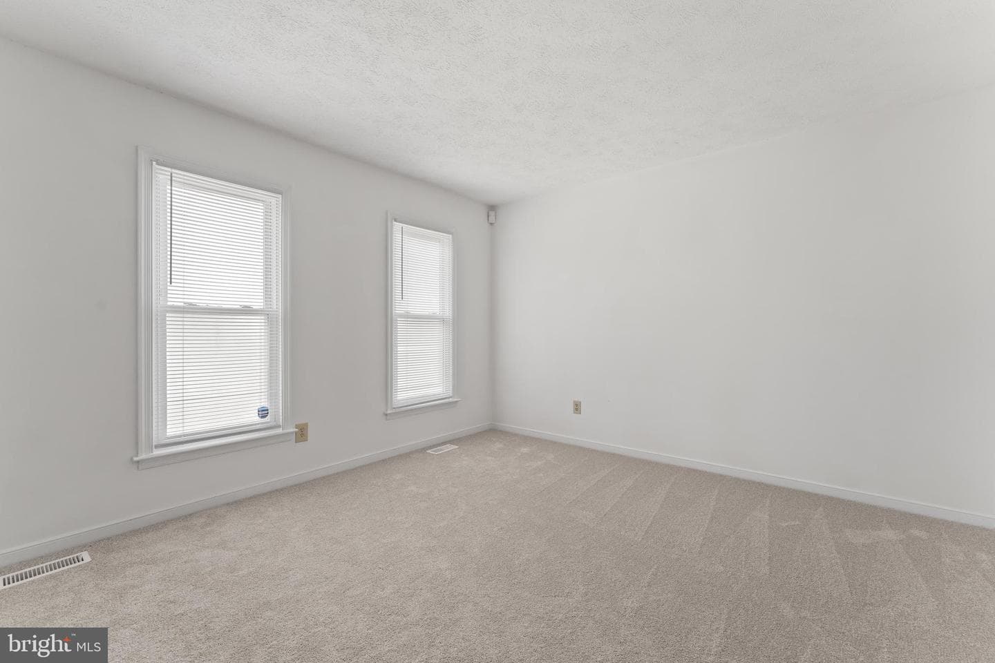 4602 H Whiting Circle photo 4