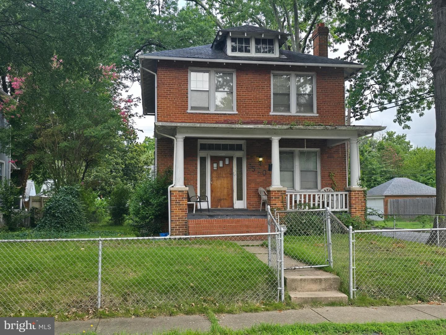3520 Delaware Avenue photo 2