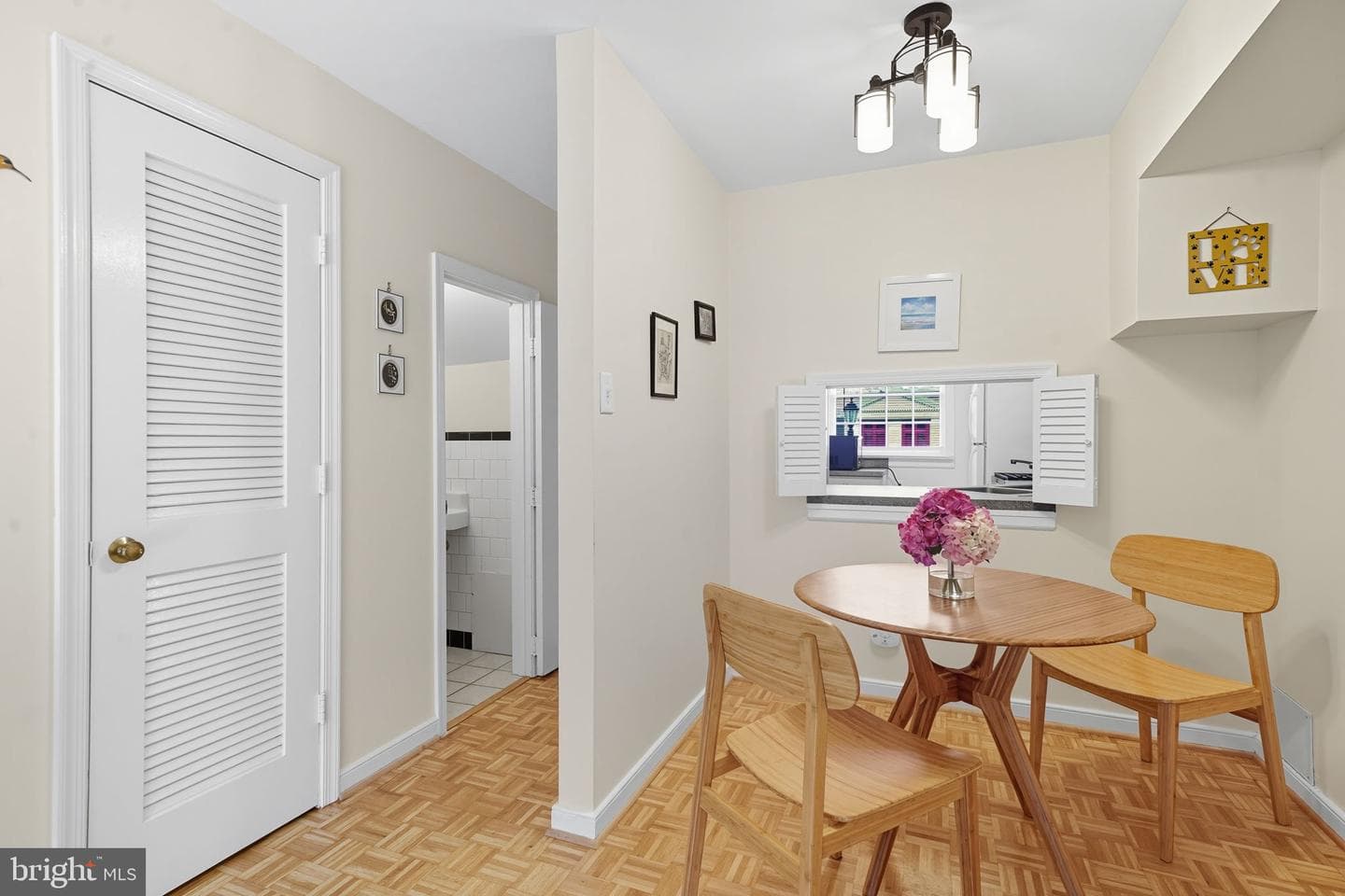 403 N Hamilton Street #j photo 6