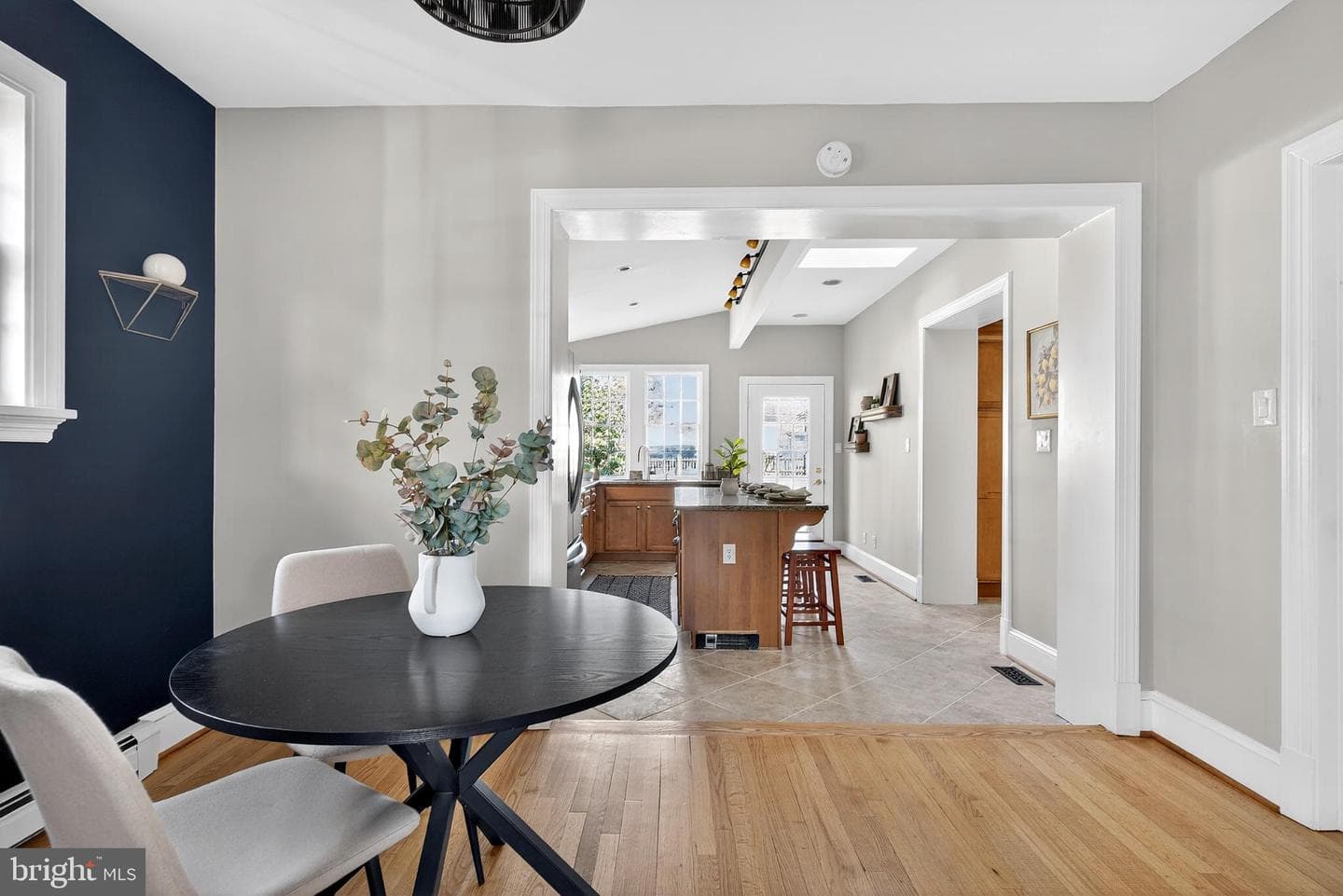 5411 Dorchester Road photo 25