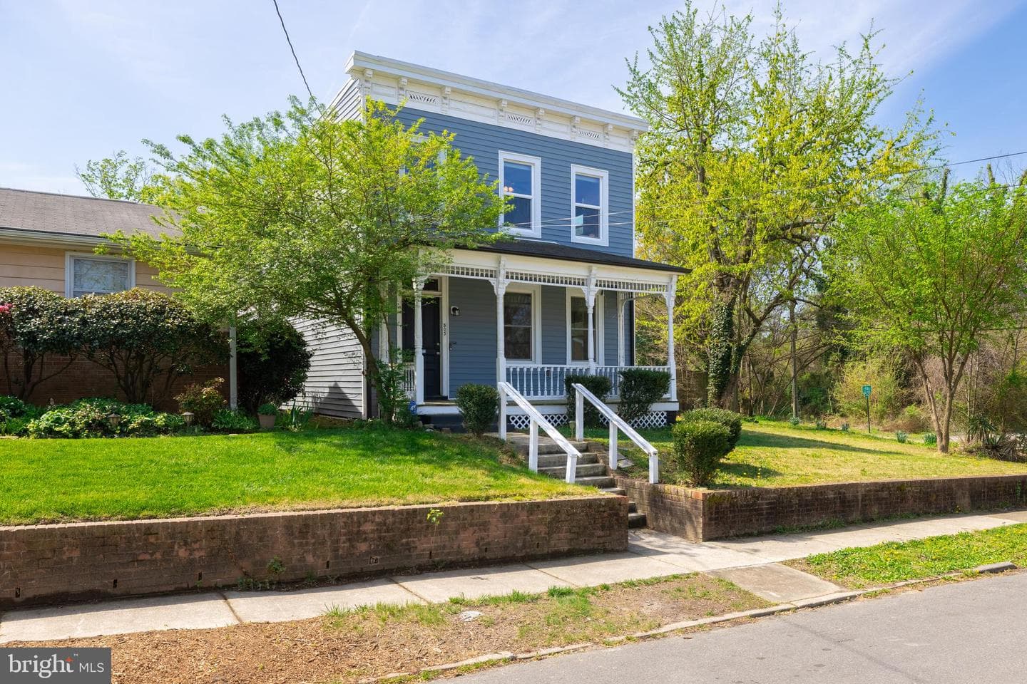 503 Arnold Avenue photo 2