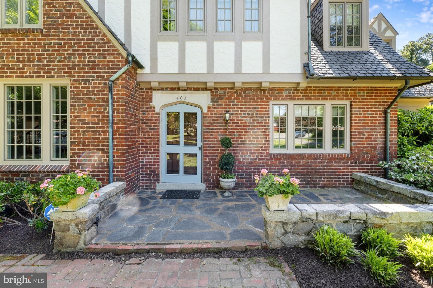 403 Harlan Circle photo 4