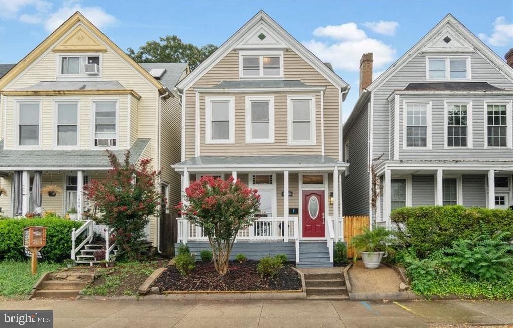 1906 W Main Street, Richmond