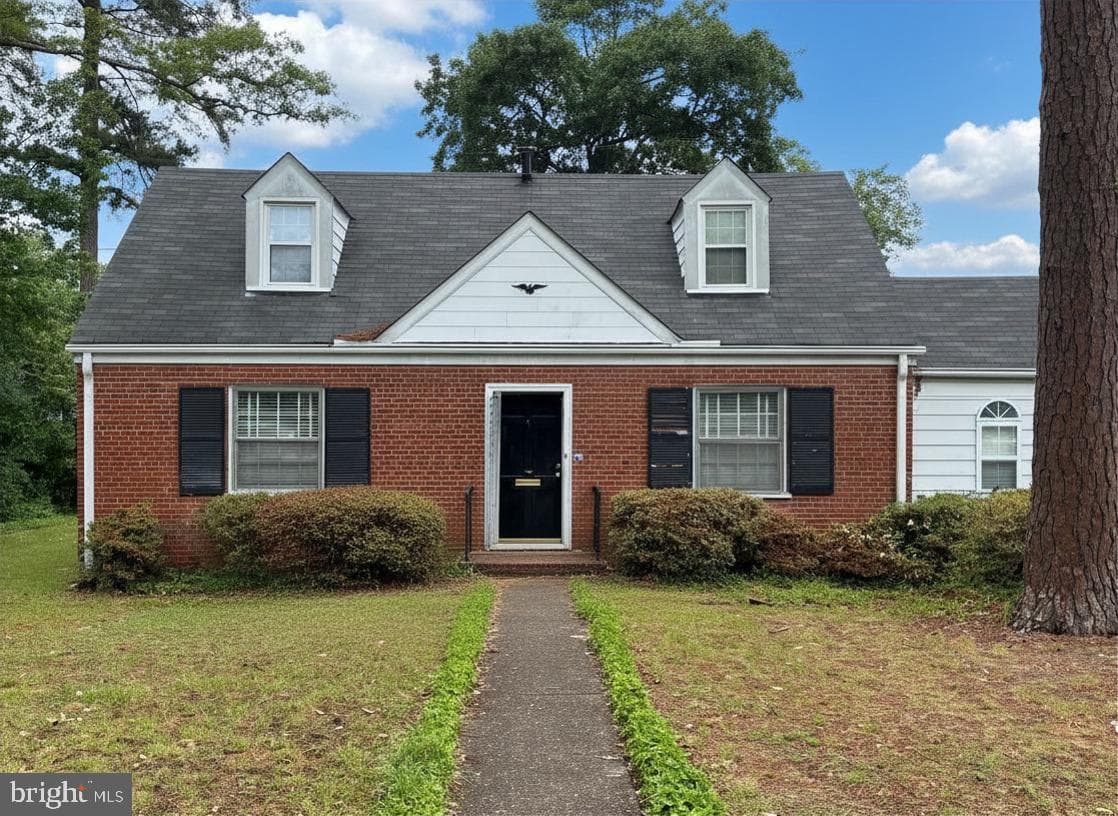 1008 Greenway Lane photo 1