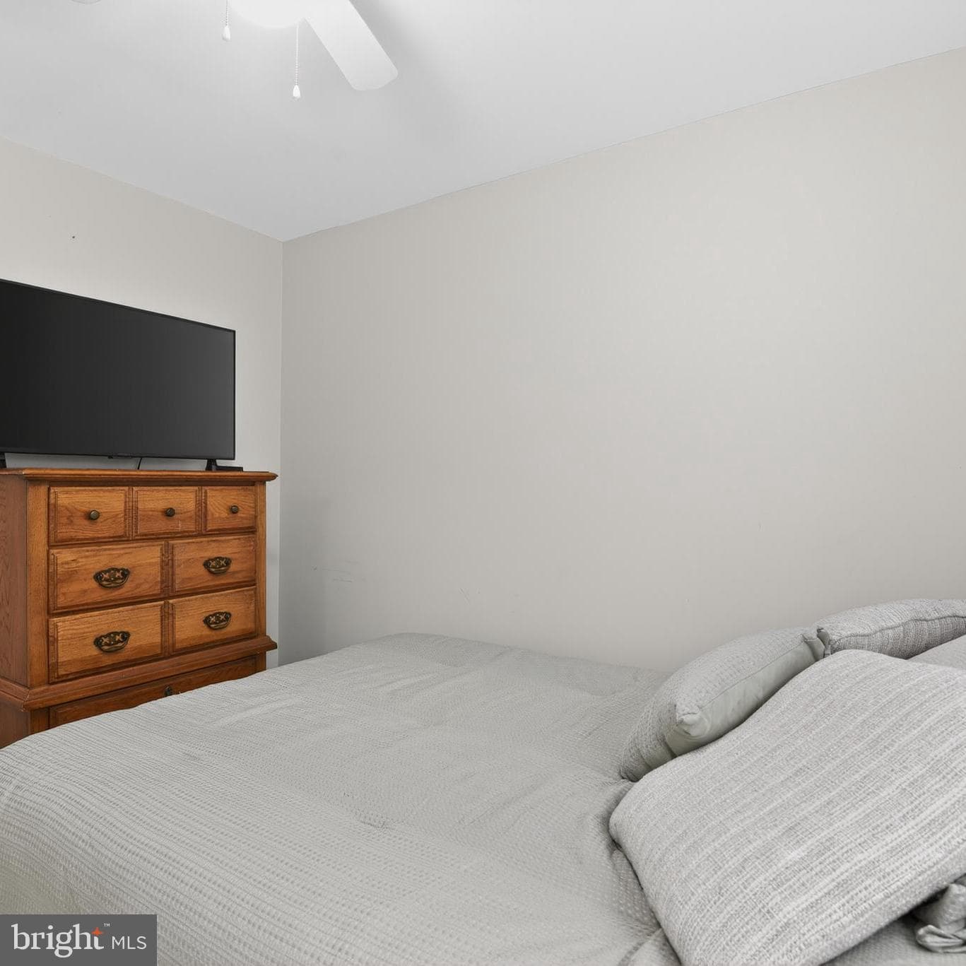2012 Newbourne Street photo 22