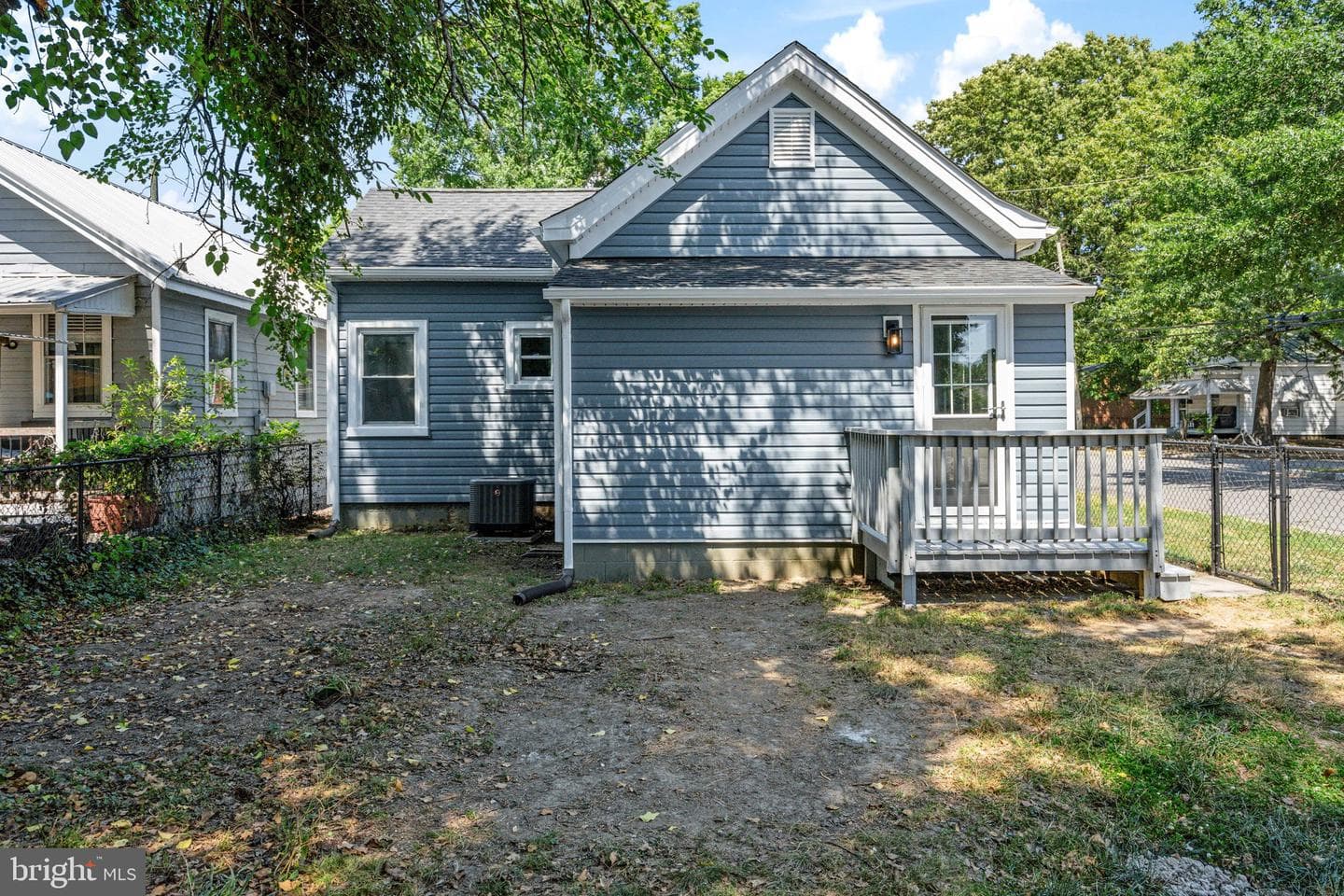 238 E 36th Street photo 24