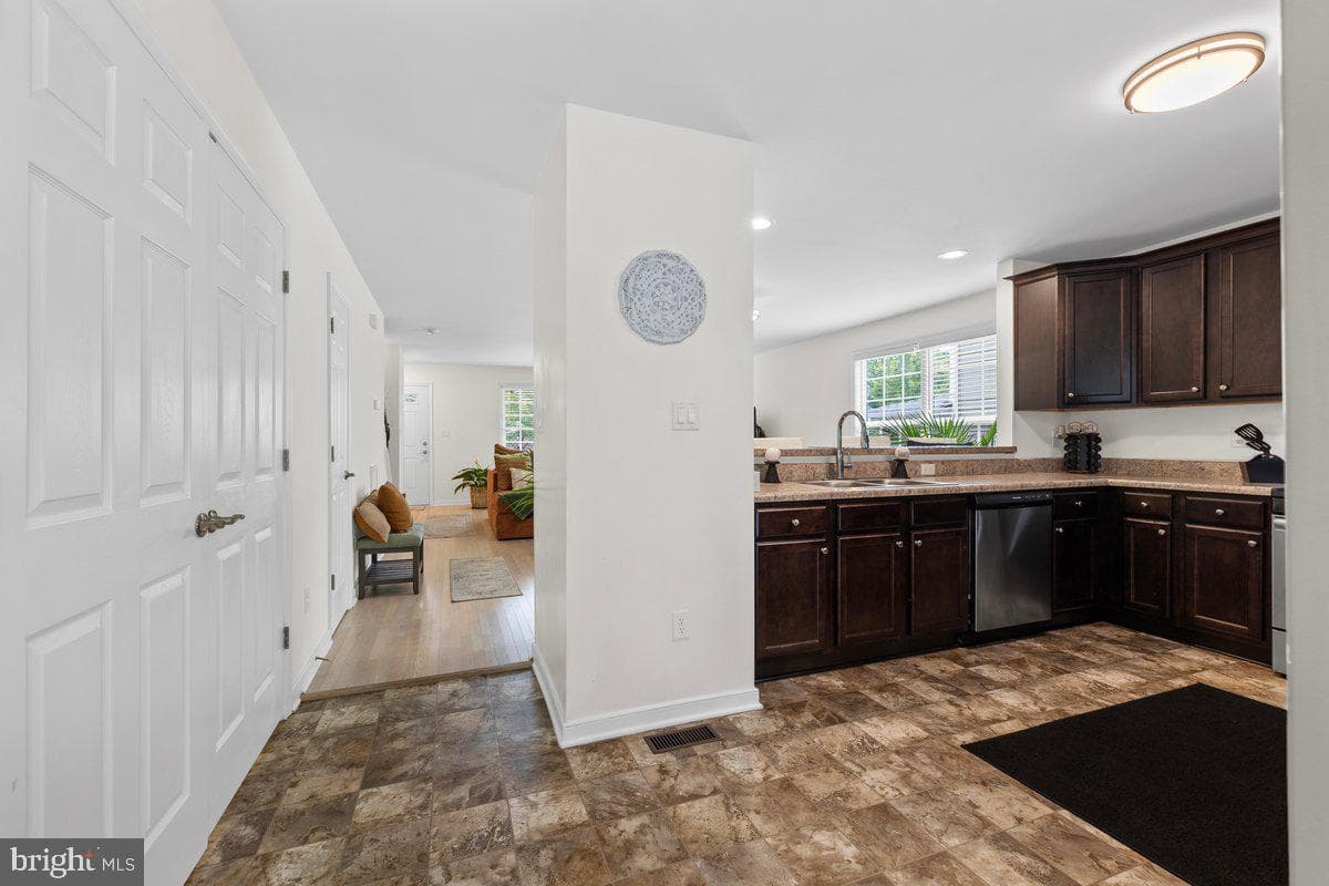 1632 Chestnut Park Lane photo 16