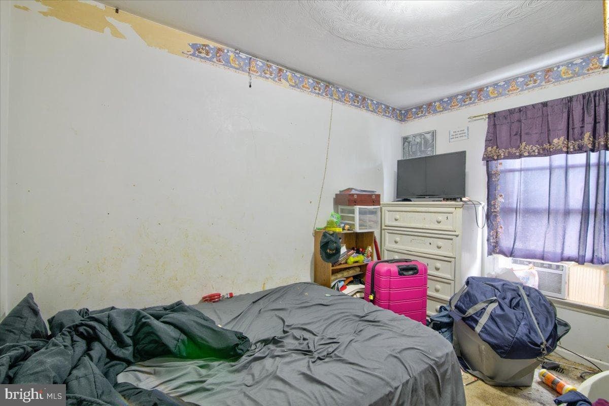 344 Elm Street photo 16