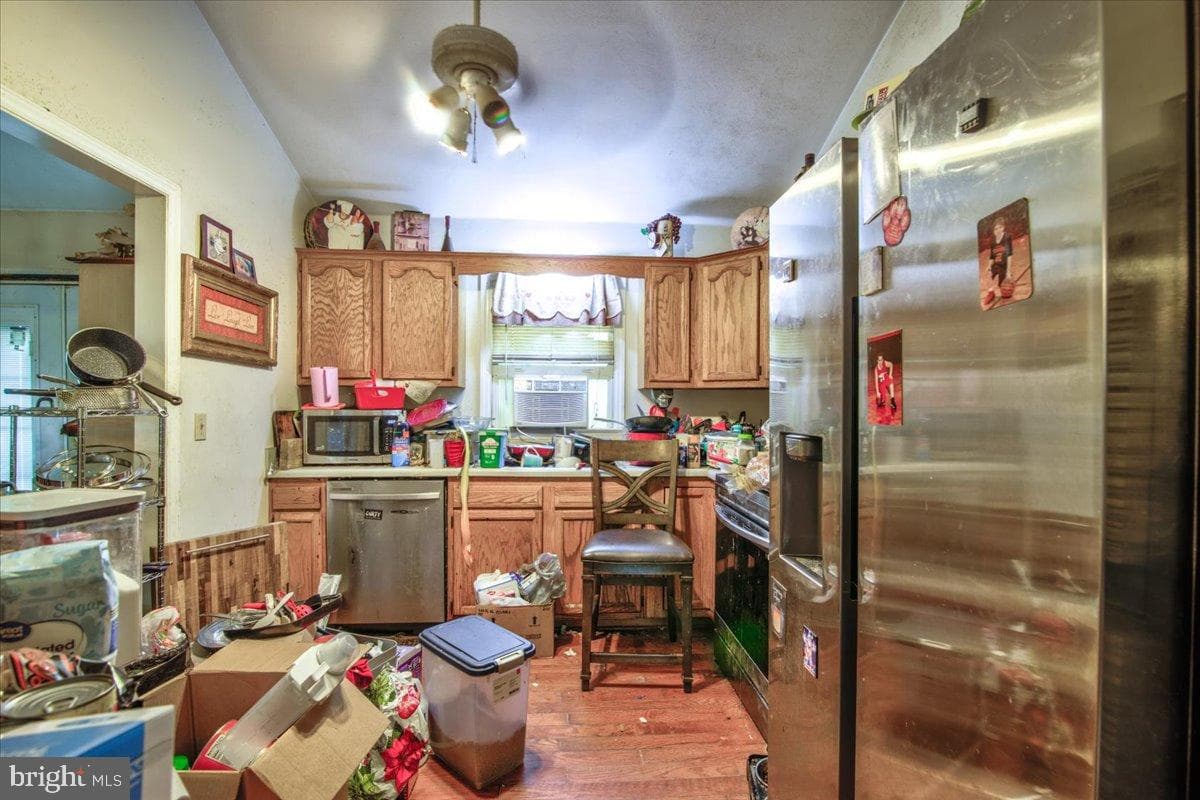 344 Elm Street photo 6