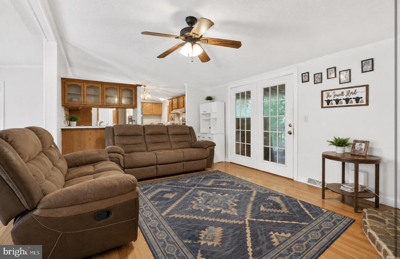 1298 Walnut Shell Dr photo 5