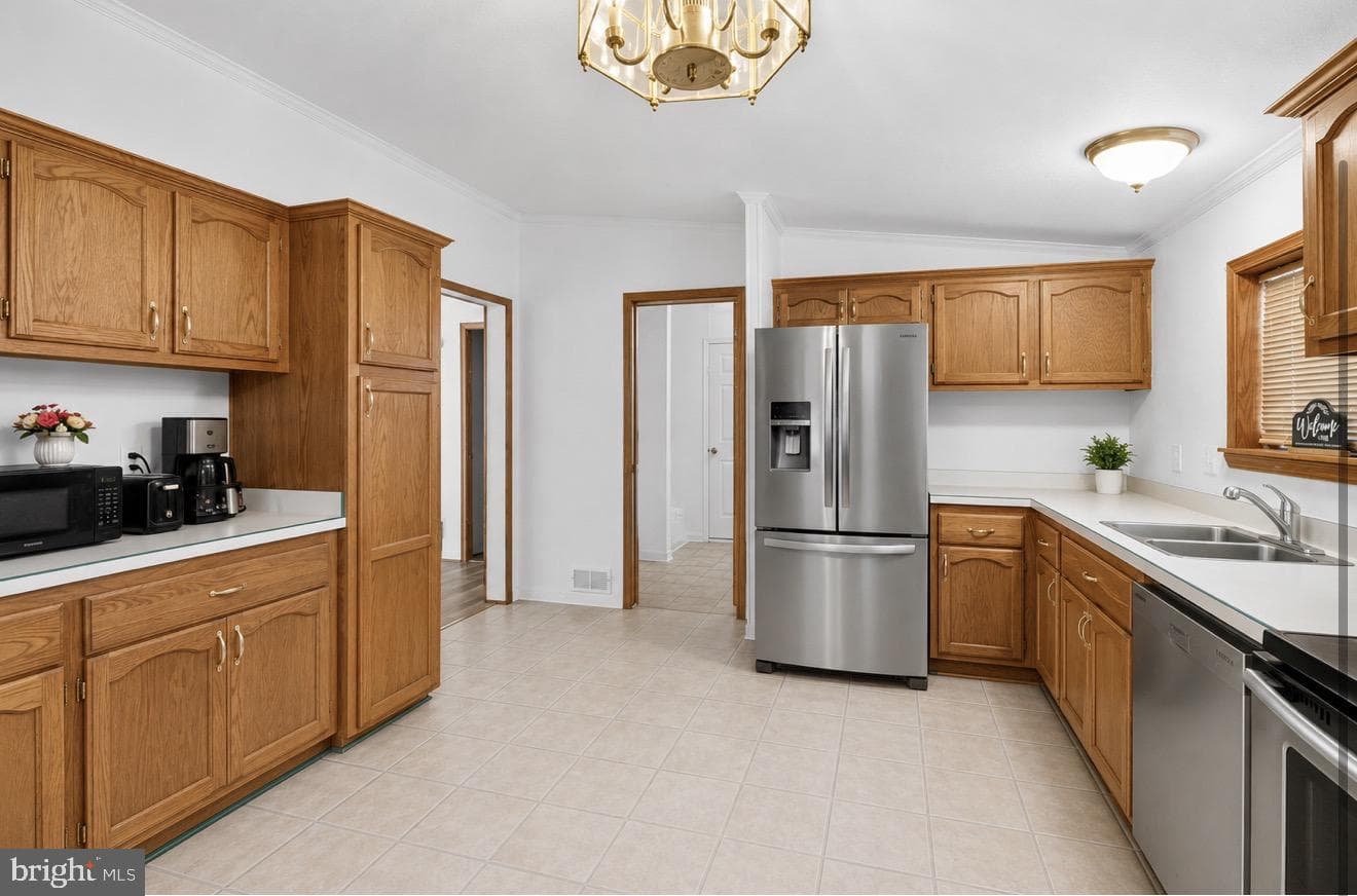 1298 Walnut Shell Dr photo 8