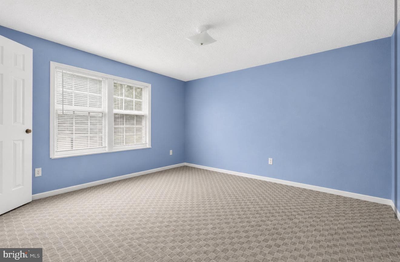 1382 Walnut Shell Dr photo 7