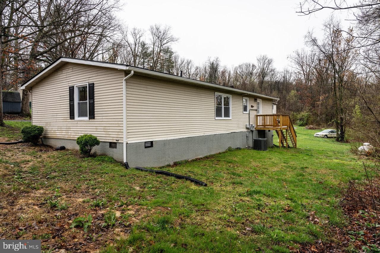 9031 Dolphin Lane photo 6