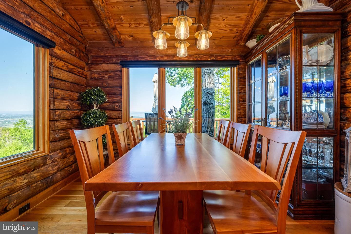 1130 Sundance Mountain Road photo 16