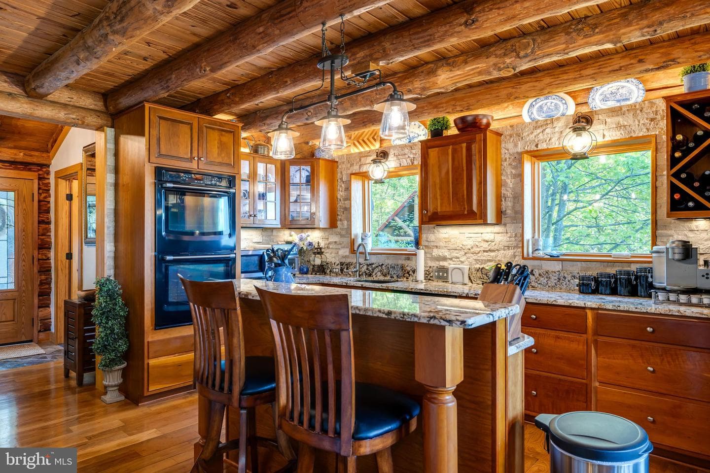 1130 Sundance Mountain Road photo 4