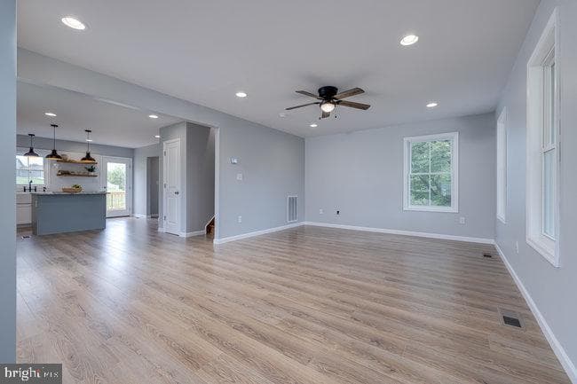 148 Belvedere Street photo 21