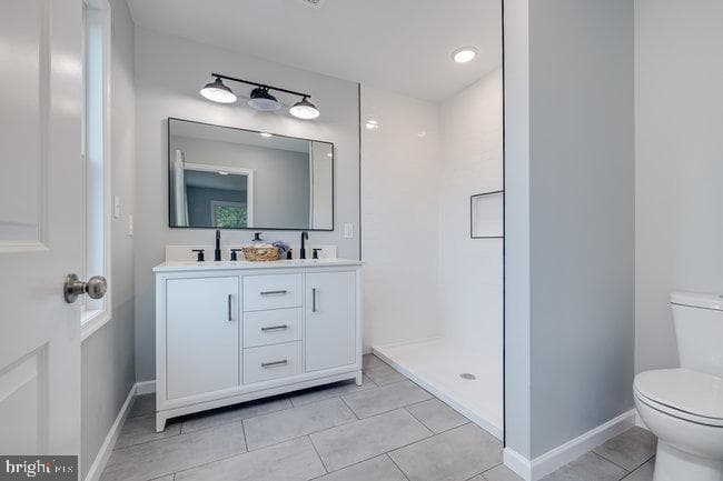 148 Belvedere Street photo 32