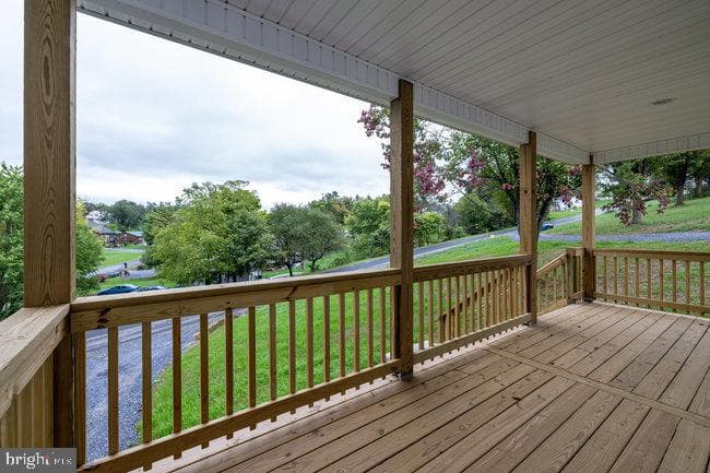 148 Belvedere Street photo 56