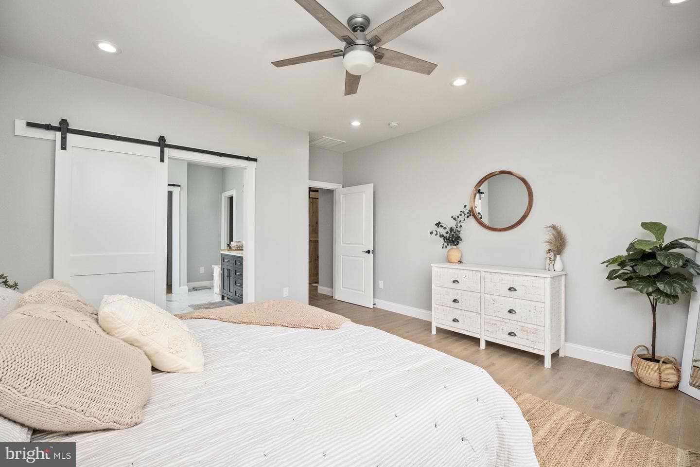 303 Bartley Street photo 21