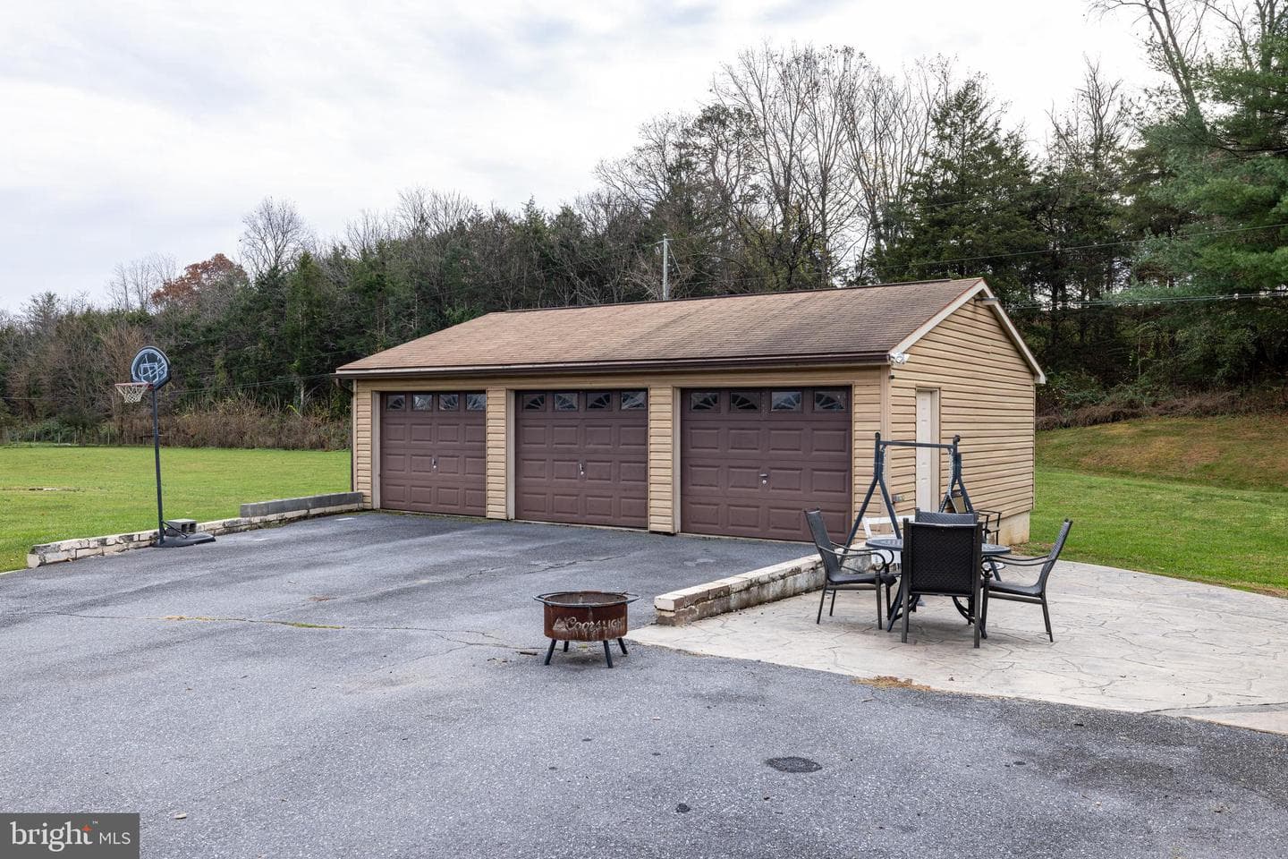 1734 Rolling Creek Lane photo 2