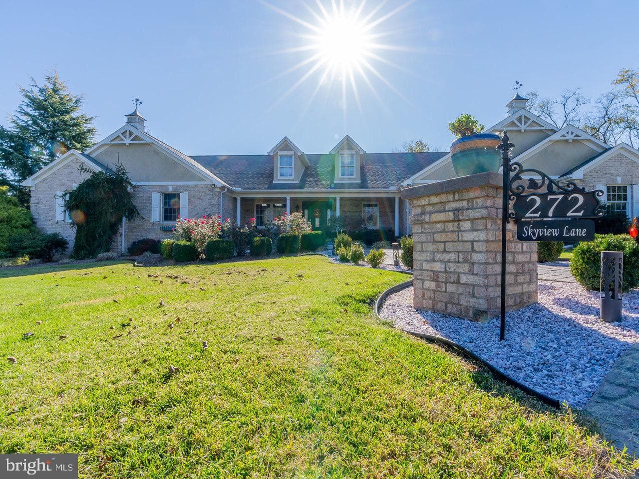 272 Skyview Lane photo 3