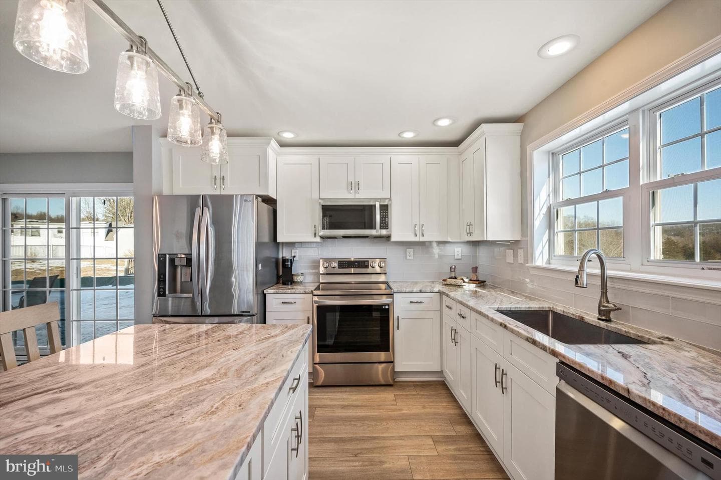 4470 Wiltshire Street photo 11