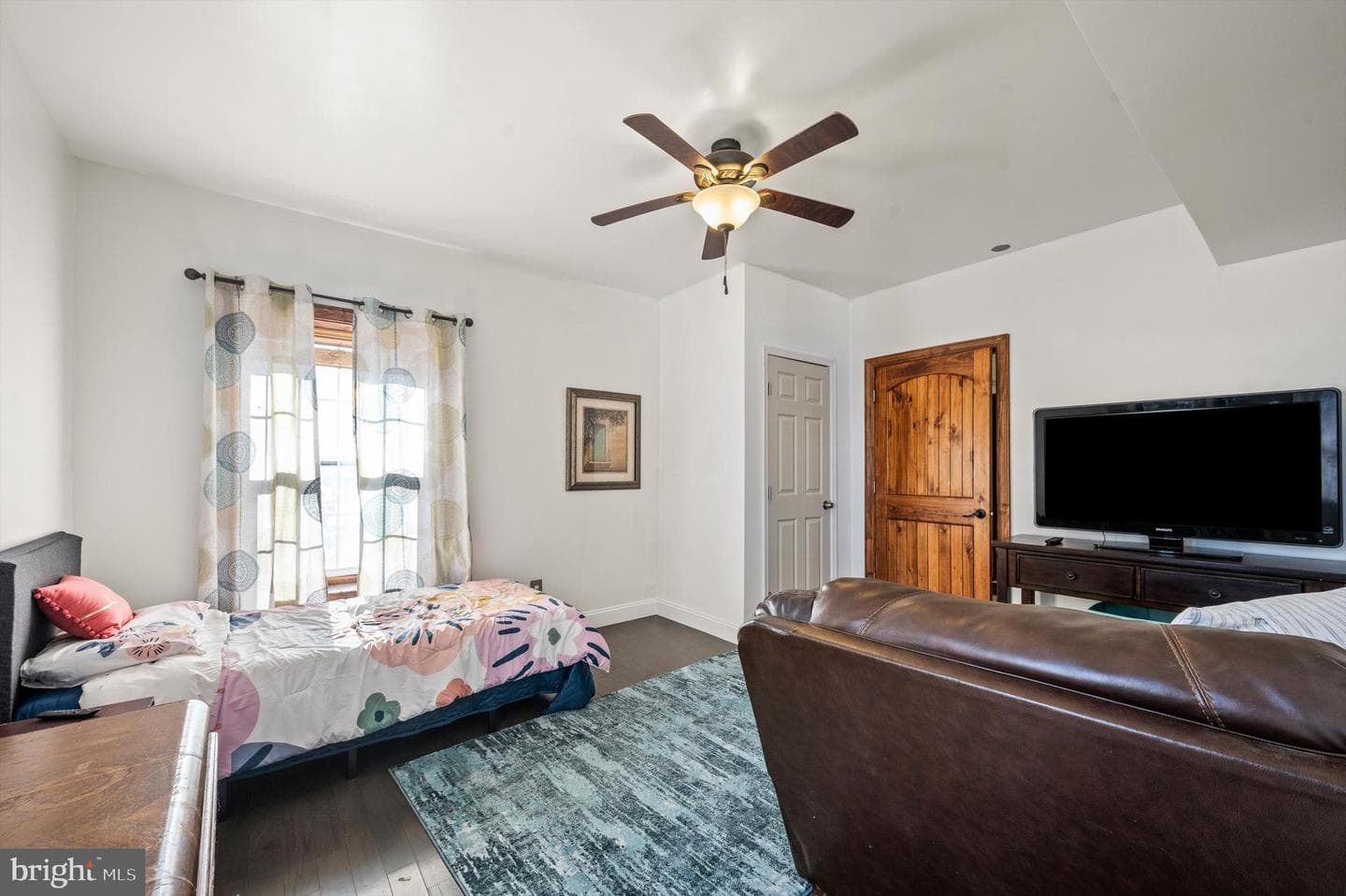 4470 Wiltshire Street photo 41