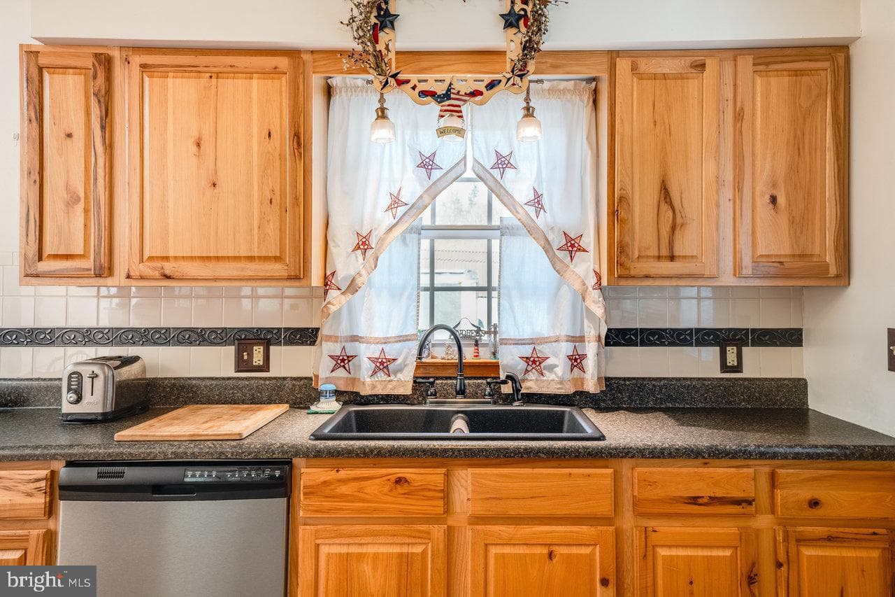15573 Evergreen Valley Road photo 17
