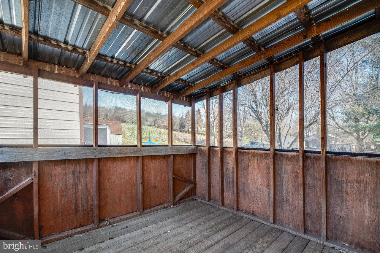 15573 Evergreen Valley Road photo 32