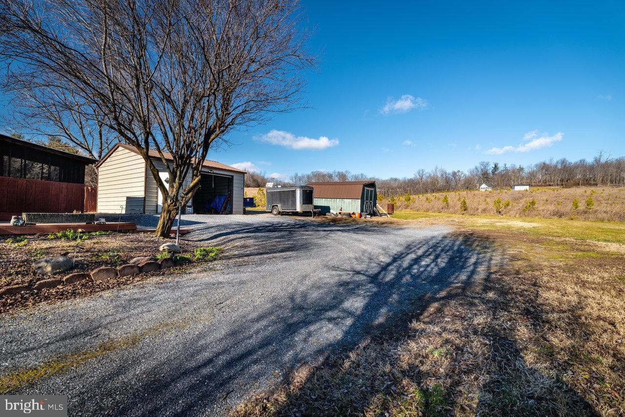 15573 Evergreen Valley Road photo 41